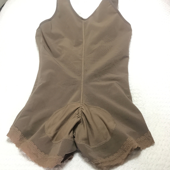 Colombian Tummy Control Body Shaper in Boyshort - Picture 6 of 9